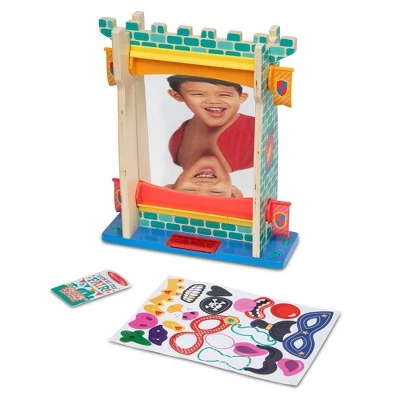 Melissa & Doug Melissa & Doug Fun at the Fair! Funhouse Mirror 5 Melissa & Doug Melissa & Doug Fun at the Fair! Funhouse Mirror - Image 3