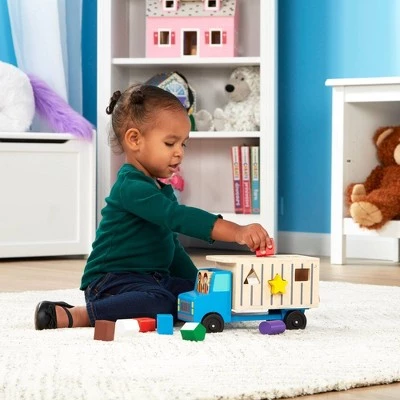 Melissa & Doug Melissa & Doug Shape-Sorting Dump Truck 3 Melissa & Doug Melissa & Doug Shape-Sorting Dump Truck