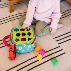 Melissa & Doug Melissa & Doug K's Kids Take-Along Shape Sorter Baby Toy With 2-Sided Activity Bag and 9 Textured Shape Blocks -Melissa & Doug Sales 2022 unnamed file 2365